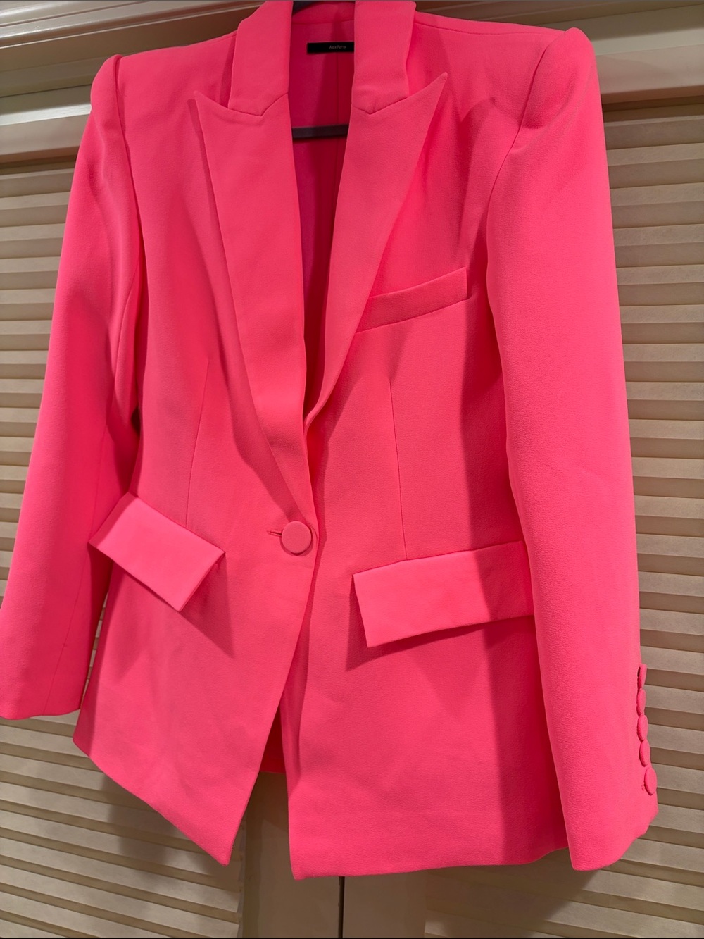 NWOT Alex Perry Vibrant Hot Pink Single-Button Tailored Blazer - Picture 4 of 8